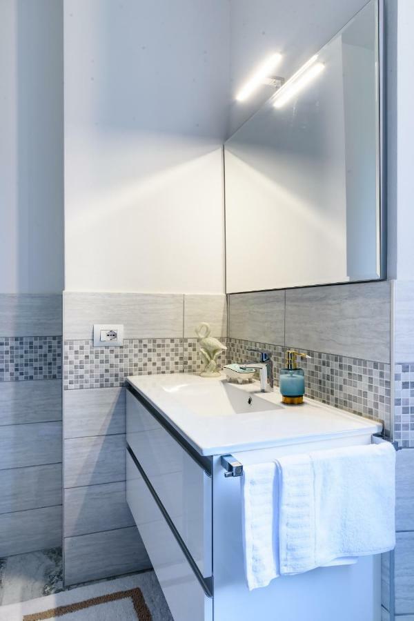Lora Como Apartment, Free Private Parking Zewnętrze zdjęcie